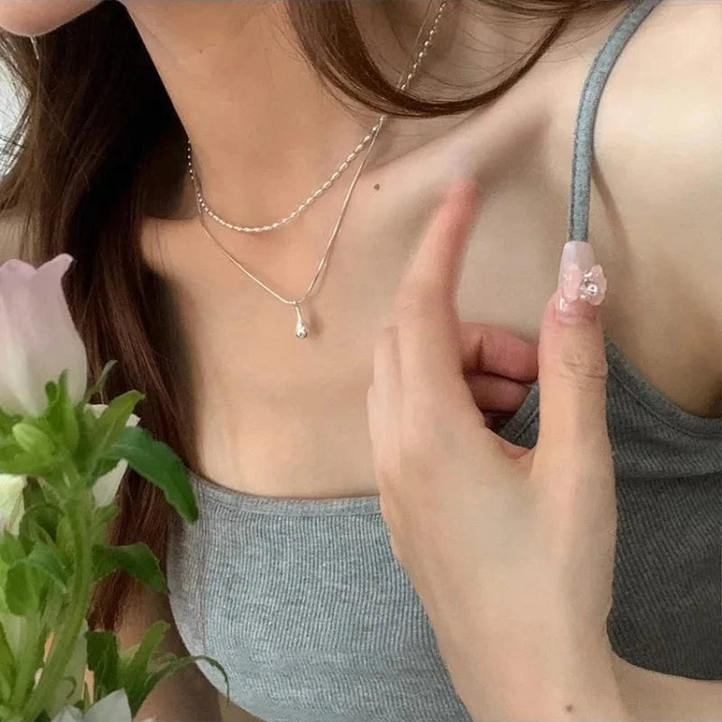 Collier pendentif goutte d'eau